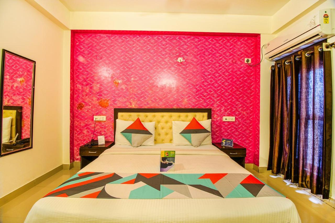 Fabexpress Tp Suite Near Igi Airport New Delhi Bagian luar foto